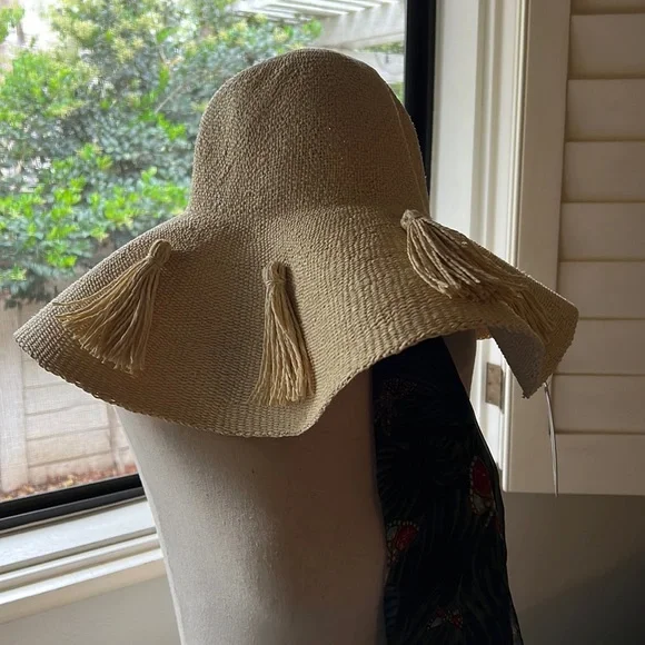 NWT L*space Straw Hat